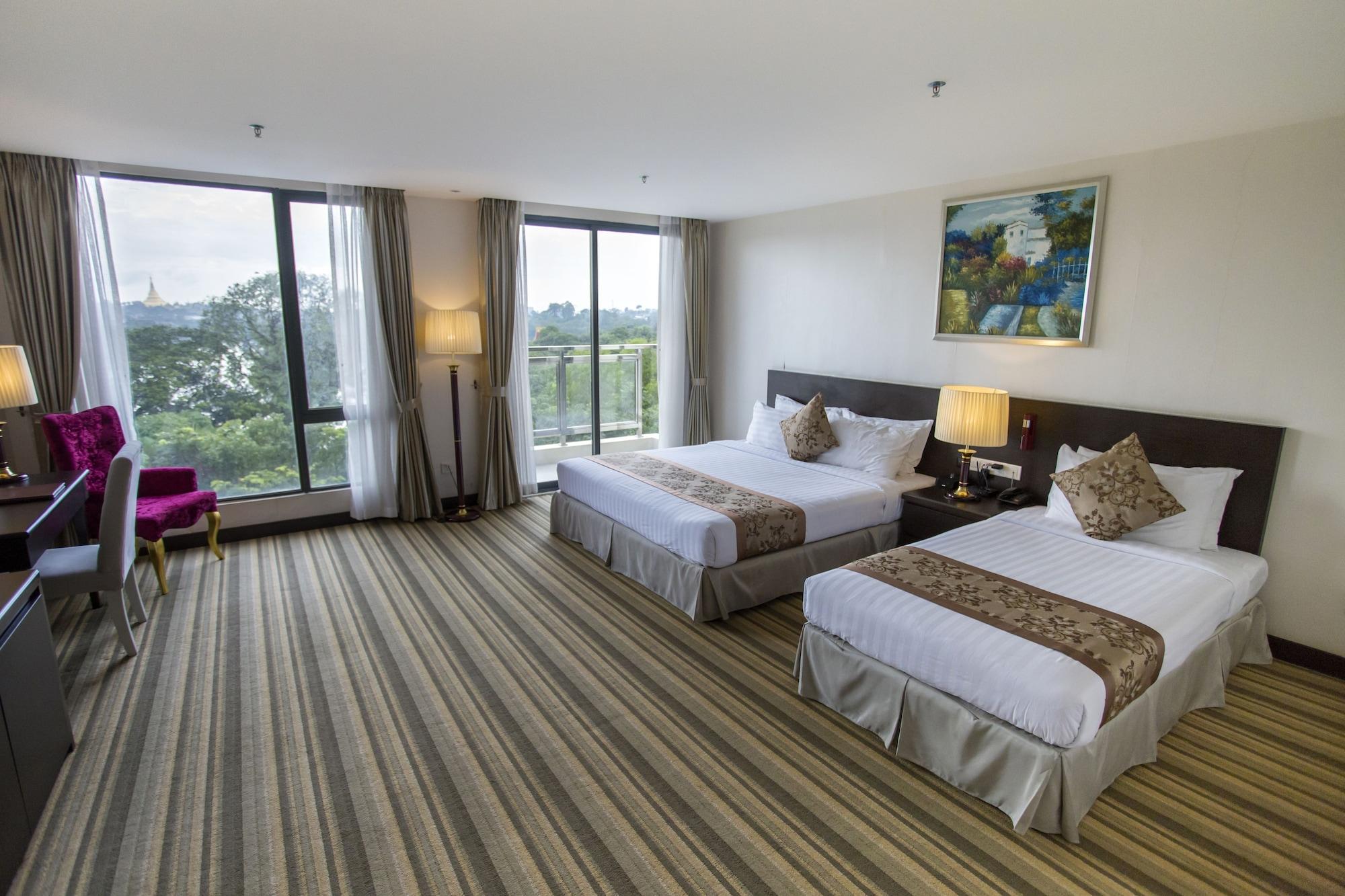 Esperado Lake View Hotel Янгон Экстерьер фото